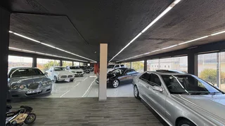 1350m² Showroom to let Wynberg, Sandton.