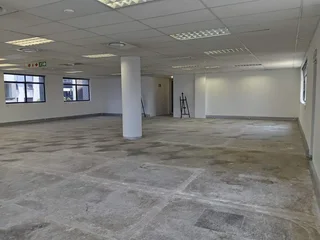 329m² Office to let Sunninghill
