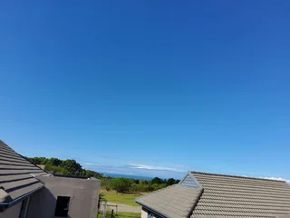 **Spacious 3-Bedroom with build in cupboards in secure community,with added seabreeze***