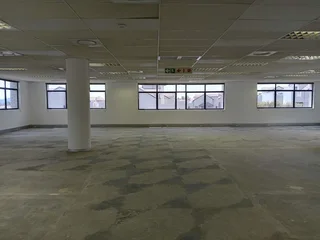 329m² Office to let Sunninghill