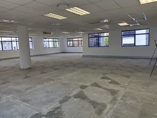 329m² Office to let Sunninghill