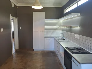 Secure 3-bedroom And 2-Bathroom House In Kensington