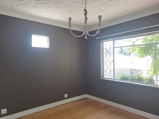 Secure 3-bedroom And 2-Bathroom House In Kensington