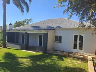 Secure 3-bedroom And 2-Bathroom House In Kensington