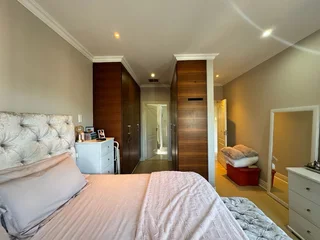 Spacious 4-Bedroom House For Sale In Sought-After Edgemount Estate