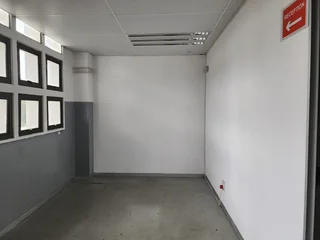 230m2 MINI FACTORY FOR  SALE IN PHOENIX INDUSTRIAL PARK