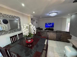 FOR SALE 3 BEDROOM DUPLEX FOR SALE IN EDGEMOUNT ESTATE