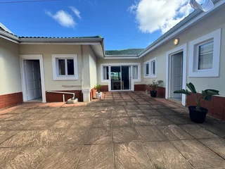 Spacious 4-Bedroom House For Sale In Sought-After Edgemount Estate