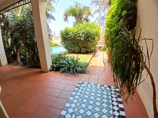 One of a kind 2 bedroom Pet Friendly unit in Musgrave....