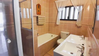 Prime Beachfront Apartment for Sale – Willard Beach, Ballito