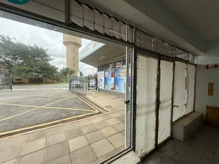 Prime Retail Space Available in Thora Court, Horizon