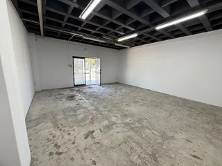 250m² Retail Space to Rent, Village on Main in Parklands