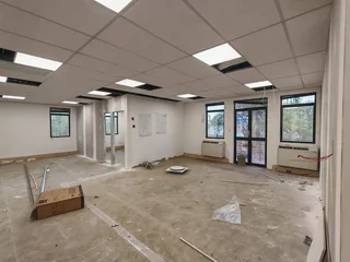 130m² Office To Let – Faerie Glen – Modern Corporate Space With Balcony Views