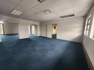 216m² Office To Let – Waterkloofrand – Prime Exposure With Back-Up Power