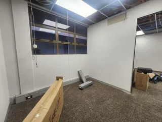 338 m² Office To Let – Erasmusrand – Modern Workspace With Back-Up Generator