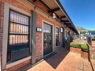 168m² Office to Let in Waverly Business Park, Observatory