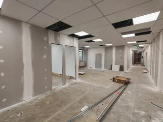 130m² Office To Let – Faerie Glen – Modern Corporate Space With Balcony Views