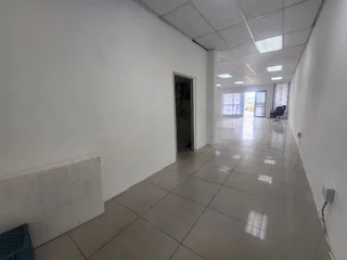 126 m² Office To Let – Waterkloof Ridge – Prime Main Road Exposure