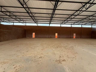 Prime Retail Space to Let - 6 Ontdekkers Road, Roodepoort