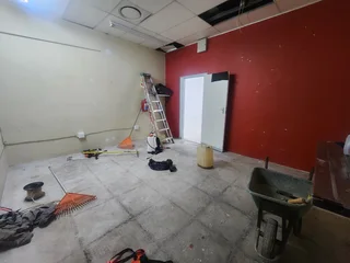 126 m² Office To Let – Waterkloof Ridge – Prime Main Road Exposure