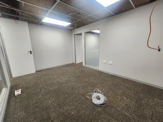 338 m² Office To Let – Erasmusrand – Modern Workspace With Back-Up Generator