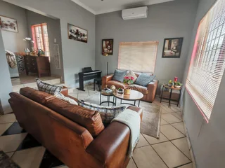 3 Bedroom double story Secured home in Mulbarton For Rent