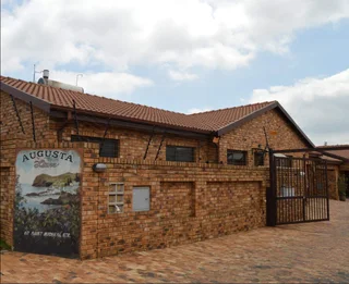 Neat 3-Bedroom Cluster – Secure, Stylish & Convenient