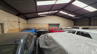 Mini Unit TO LET in Jet Park