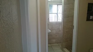 Pet-friendly 3-Bedroom And 1-Bathroom House In Norkem Park