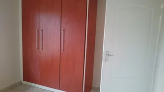 Pet-friendly 3-Bedroom And 1-Bathroom House In Norkem Park