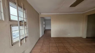 Mini Unit TO LET in Jet Park