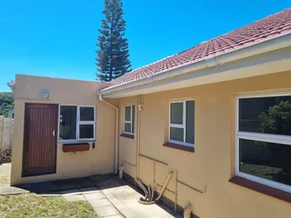 Spacious Family Home in Prime Location Beacon Bay