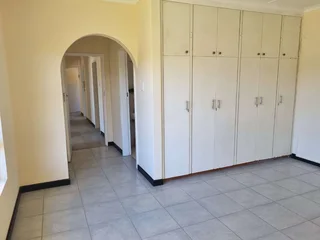 Spacious Family Home in Prime Location Beacon Bay