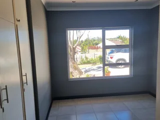 Spacious Family Home in Prime Location Beacon Bay