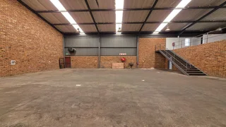 Neat &amp; secure Mini Unit TO LET in Jet Park.