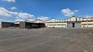 5,750  Warehouse TO LET in a Secure Park in Boksburg East