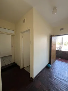 Secure 1-Bedroom Apartment In Violet Street, Rosettenville