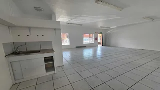 Neat &amp; secure Mini Unit TO LET in Jet Park.