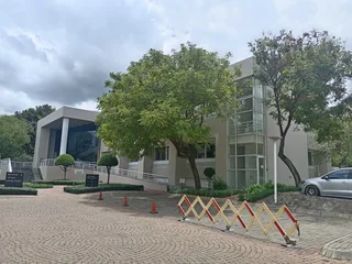 1862m² Office to rent Woodmead