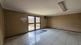 Free standing property with large yard TO LET in Aderbolt/Benoni
