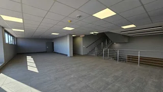 Showroom space available To Let with exposure on the R24 in Meadowdale.
