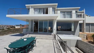 House For Sale in Hartenbos Heuwels, Hartenbos