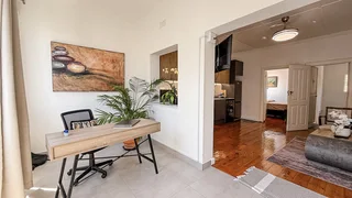 A Sun-Filled Top-Floor Gem in the Heart of Green Point!