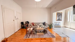 A Sun-Filled Top-Floor Gem in the Heart of Green Point!