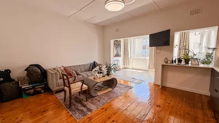 A Sun-Filled Top-Floor Gem in the Heart of Green Point!