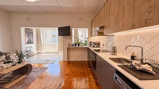 A Sun-Filled Top-Floor Gem in the Heart of Green Point!