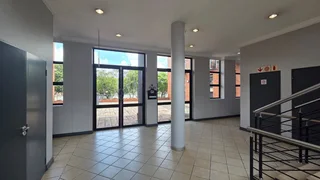 210 Square meter Offce Unit to Let in Highveld with main road exposure