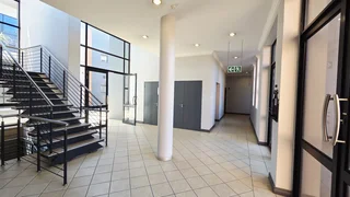 160 Square Meter Commercial unit to let on Witch-Hazel Avenue in Highveld
