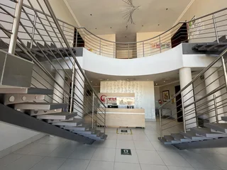 First Floor A-Grade Office To Let in Golf View Office Park