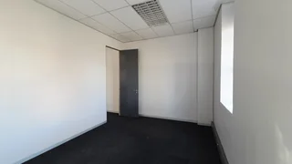 160 Square Meter Commercial unit to let on Witch-Hazel Avenue in Highveld